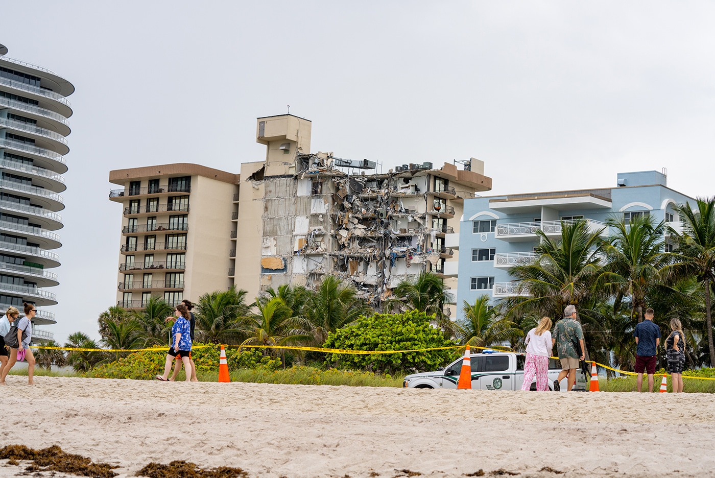 Photo of condo in Miami that collapsed